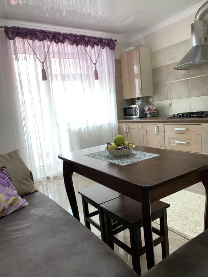 Центр. Поруч Парк Та Став Apartment Ternopil Exterior foto